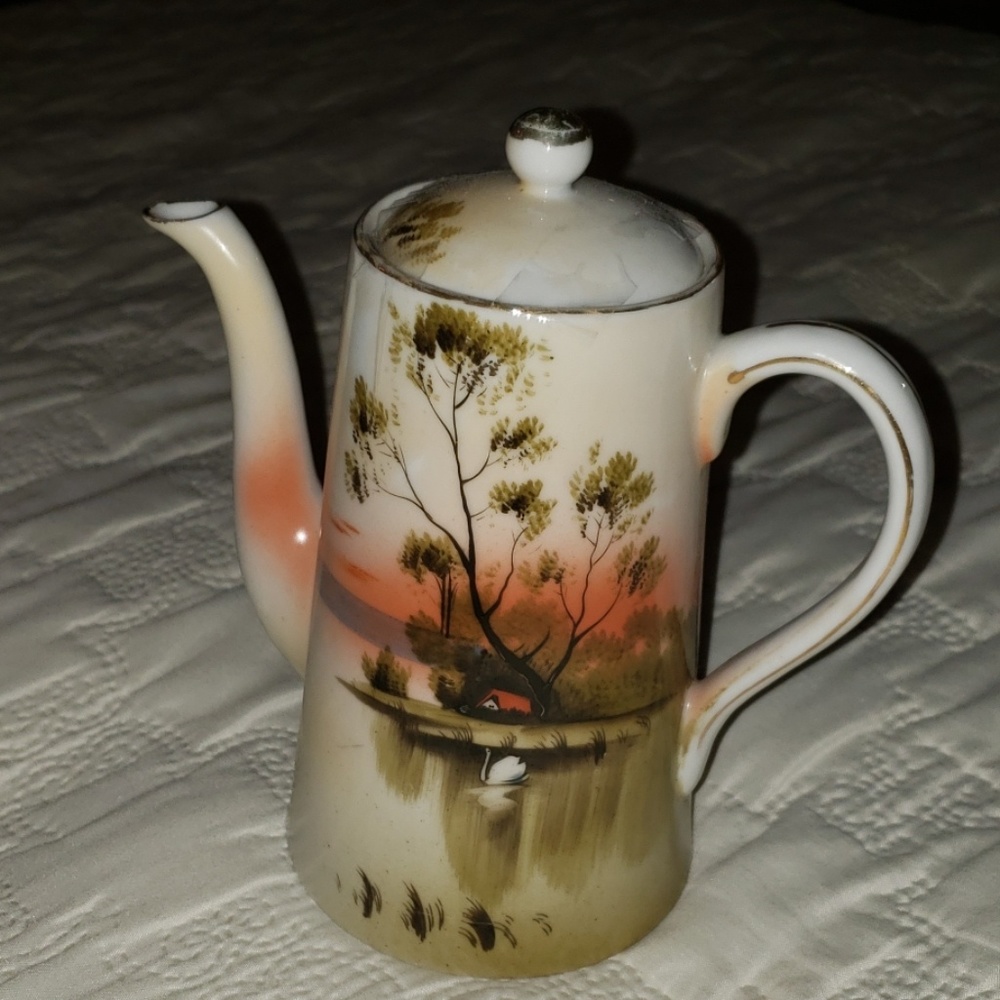 Antique Japanese signed tea pot, so delicate